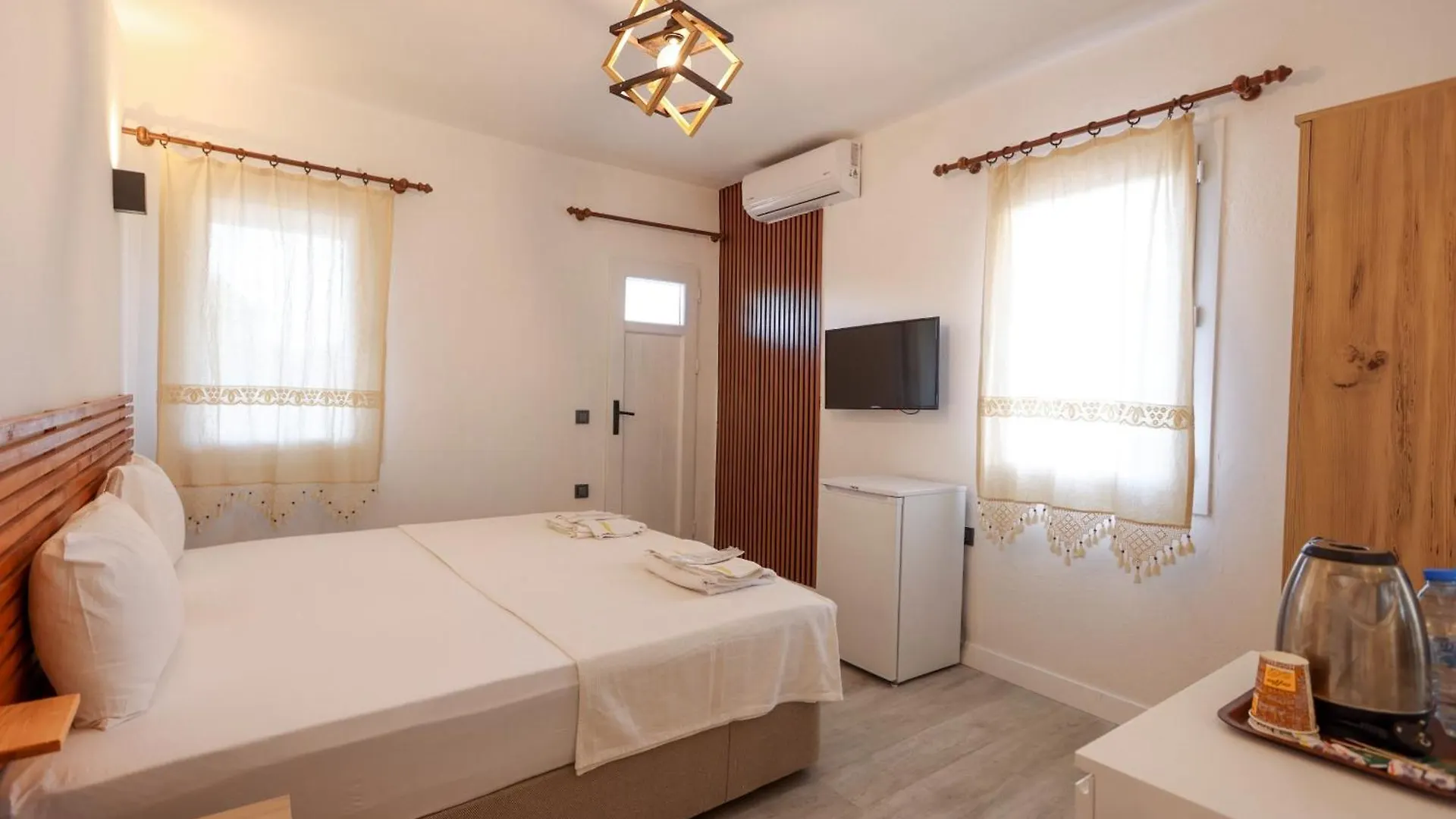 Yalıyanı Motel Restaurant Yalıçiftlik