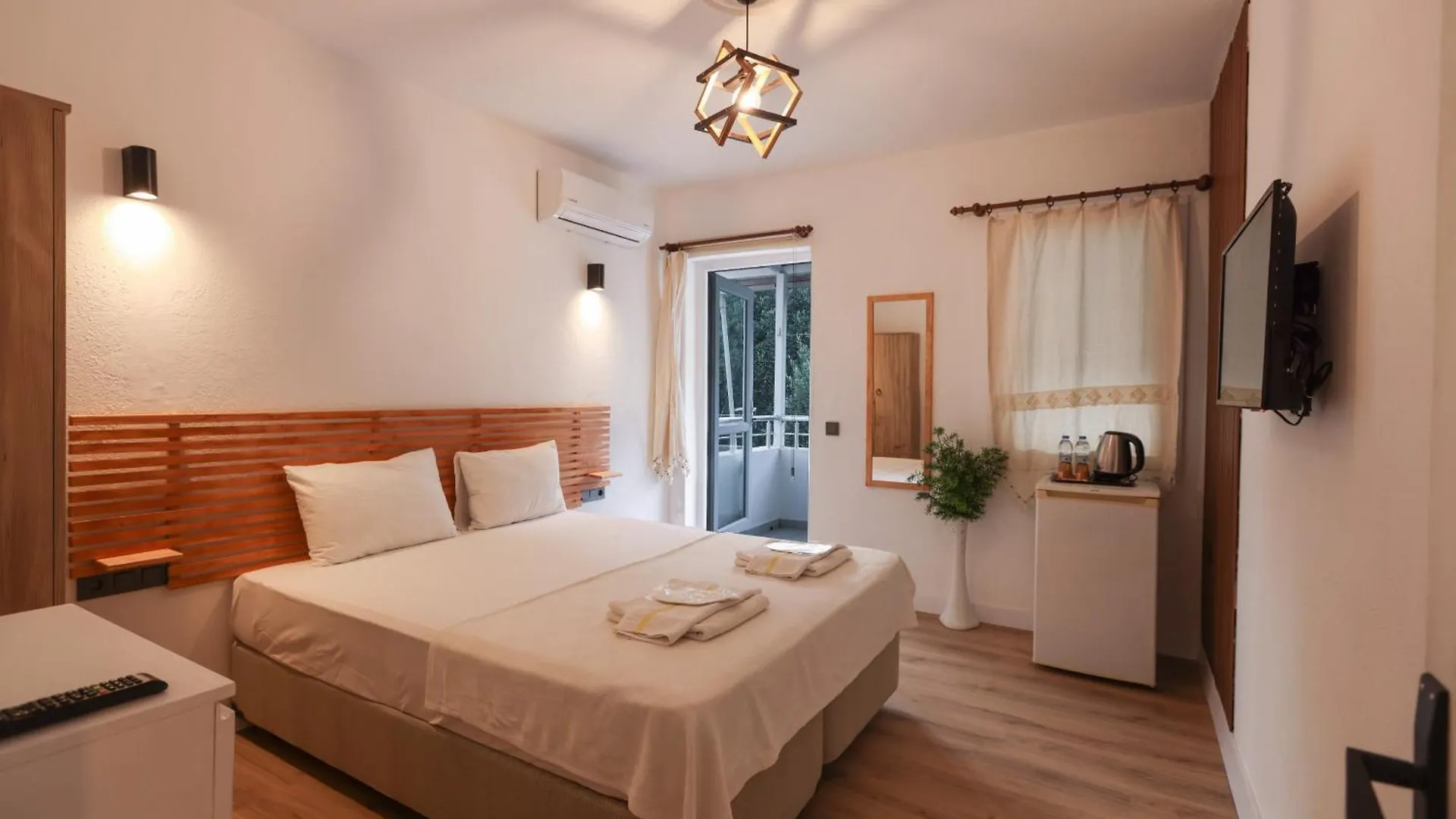 Yalıyanı Motel Restaurant Yalıçiftlik