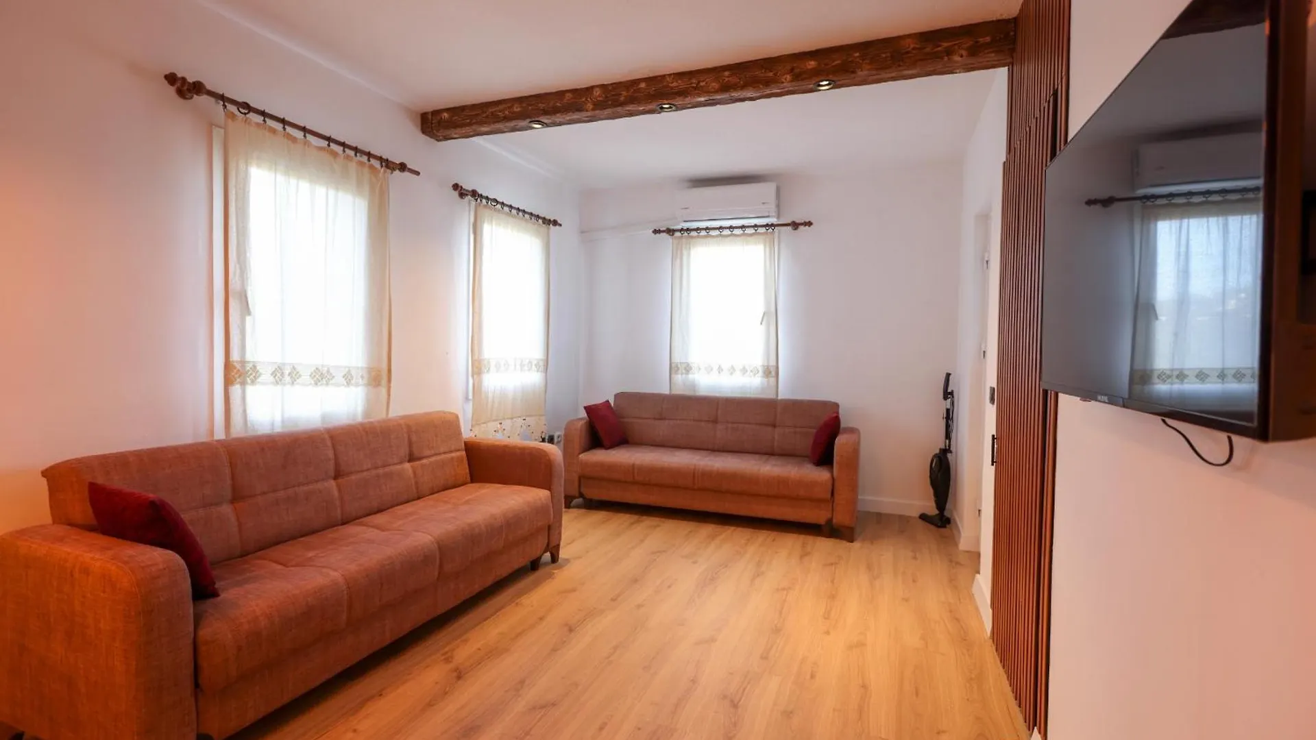 Yalıyanı Motel Restaurant Yalıçiftlik