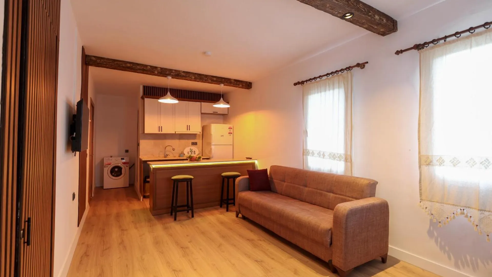 Yalıyanı Motel Restaurant Yalıçiftlik