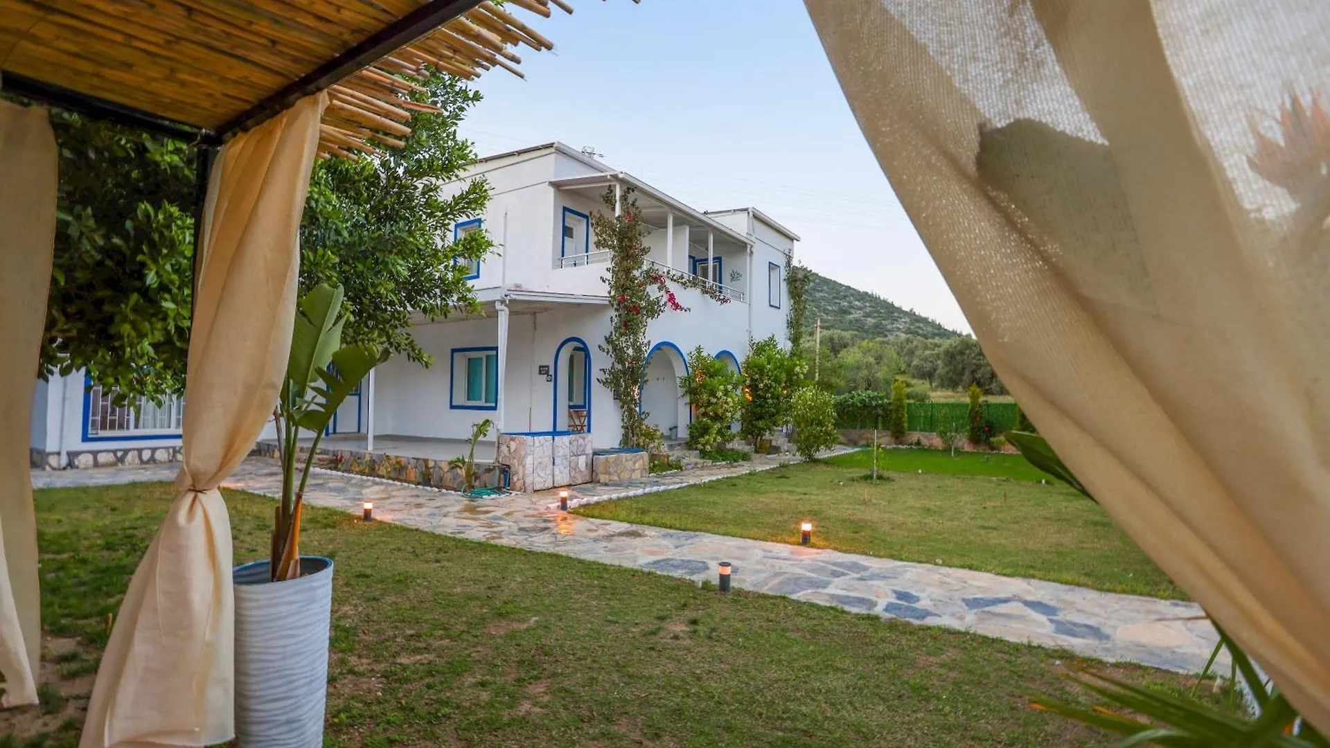 Yalıyanı Motel Restaurant Yalıçiftlik