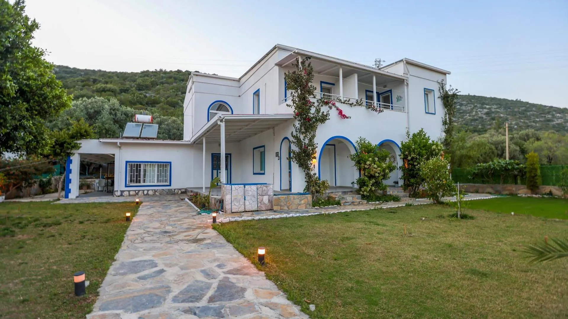 Yalıyanı Motel Restaurant Yalıçiftlik
